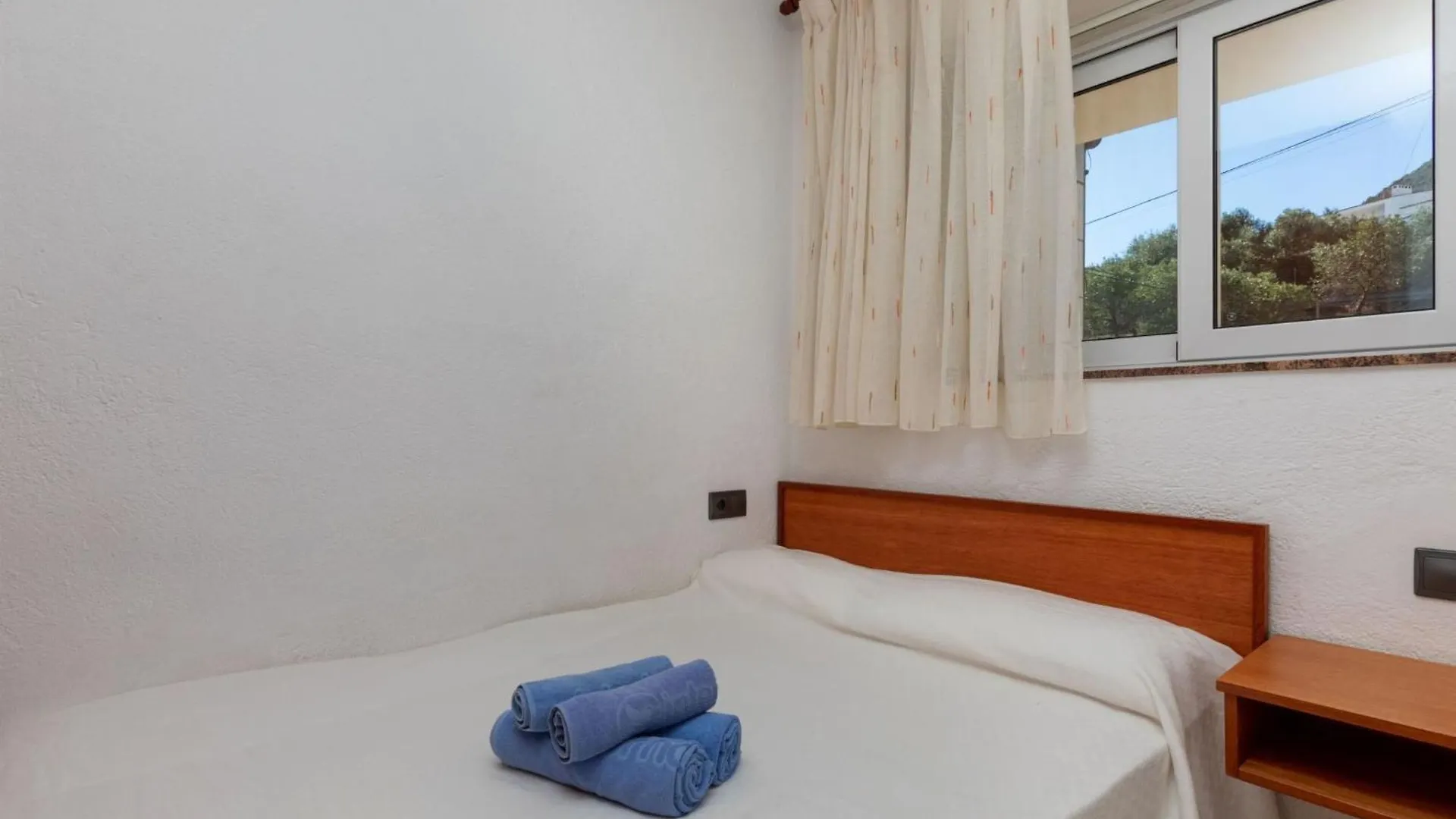 Apartment Mar I Muntanya-3 By Interhome Llanca