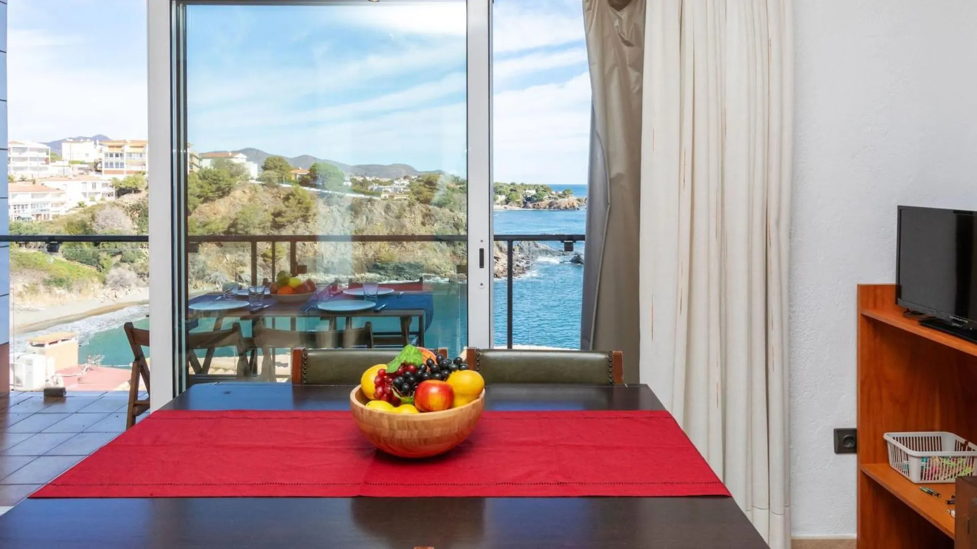 Apartment Mar I Muntanya-3 By Interhome Llanca